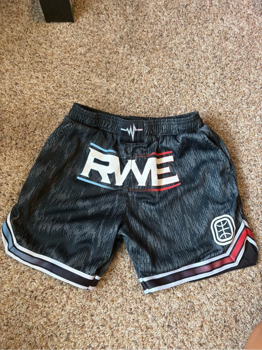 Youth RWE overtime shorts - XL